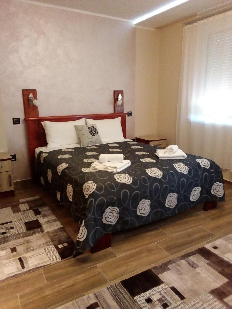 Konak Kutko Pancevo Luaran gambar